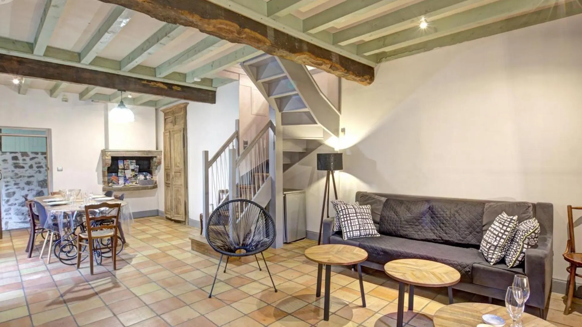 Holiday home Gite En Pierres Avec Jardin, Cheminee Et Acces Direct Aux Sentiers De Randonnee - Fr-1-496-10 Salt-en-Donzy France
